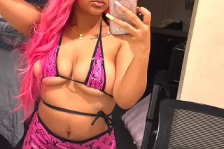 Let Lexxi Be Your Fantasy Ask ... - Image 3