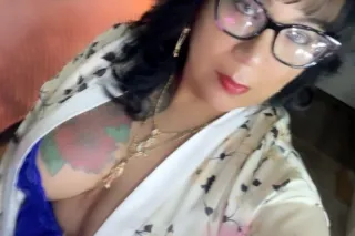 Sexy Mexican bombshell ready to play - Image 5