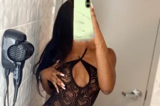 WARNING : HEAVY SQUIRTER 💦 HEA... - Image 2