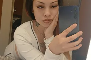 SPANISH COLLEGE GIRL 😝💦🩷 IM HE... - Image 1