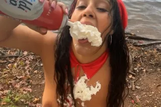 Face fuck w/ full service - Image 8