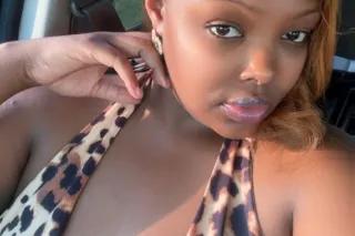 Tall NATURAL beauty 🍫 PLEASE R... - Image 4