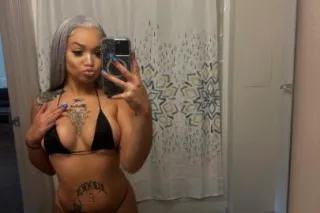 Cum play 💦💦 outcall - 23 - Image 1