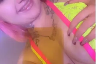 hey sweethearts looking to put... - Image 1