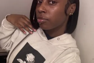 fine and sexyy ready to satisf... - Image 4