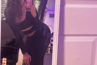 400 hr💫here for a good time no... - Image 1