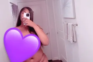 pretty slim thick ready too meet -incall only - Image 3