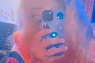 Looking 4 Some holiday action - Image 10