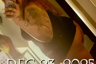 Looking 4 Some holiday action ... - Image 3