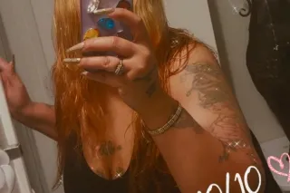 Looking 4 Some holiday action - Image 9