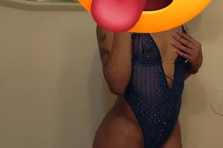 🅒🅛🅘🅒🅚 🅗🅔🅡🅔 SEXY CHOCOLATE GODD... - Image 1