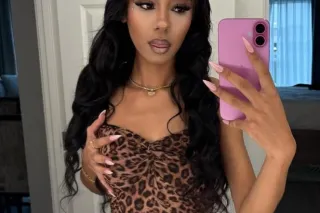 baby lets have some funn😍😍 tex... - Image 2