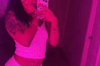 CAR DATES ONLY!! NO OUTCALLS N... - Image 1