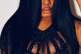 chica latina - 22 - Image 1