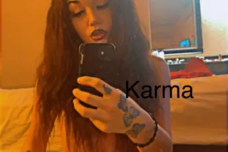 sexy and seductive - 21 - Image 1