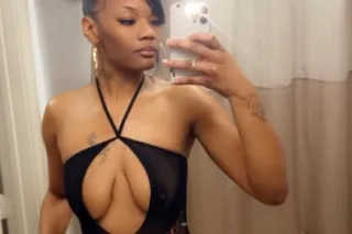 CURVY CARMEL QUEEN 💦 🍫COME EXP... - Image 3