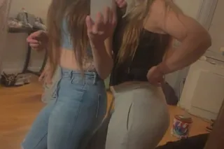 one and two girl specials!!! 2... - Image 4