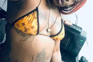 Short Thick Chocolate Goddess ... - Image 1