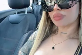 Cuban Girl - 23 - Image 1