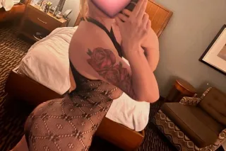 busty blonde bombshell LEAVING SOON ✈ - Image 10