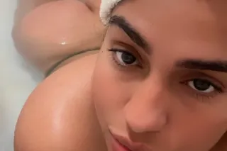 hot girl latina 🍑🔥🍆 - 32 - Image 1