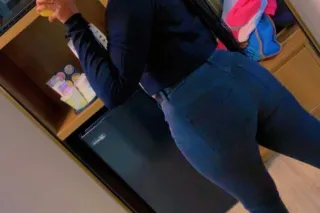 ROYAL TREATMENT - Image 5