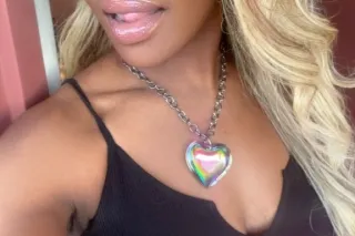 welcome to pleasure island some of the best head wet good pussy 💦🍫 - Image 9