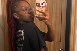 HAPPY NEW YEAR!!🎊🚨Sweet JUICY🍑... - Image 1