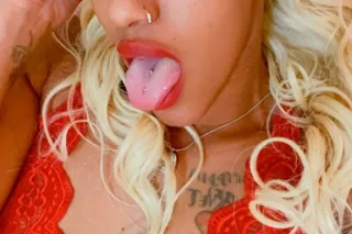 COME SEE ME IM AVAILABLE NOW -... - Image 3