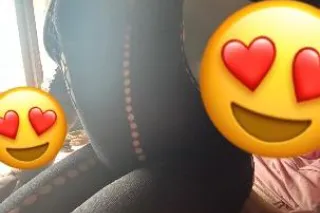 Hey Im bubbles wanna come play... - Image 1