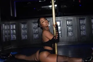 Sexy Petite Mae 🌹 - 23 - Image 3