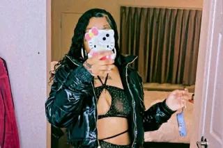 2 PRETTY CALI GIRLS ONLY in yo... - Image 4