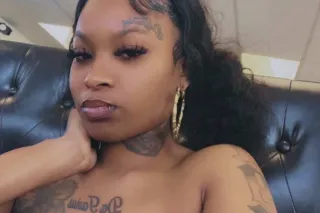 2 PRETTY CALI GIRLS ONLY in yo... - Image 1