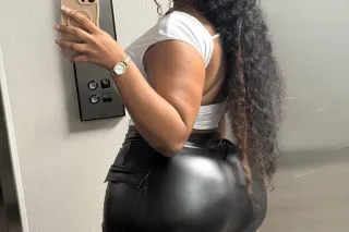 💙 yes im real 💙📍BROWN EYES💦 🍑 ... - Image 4