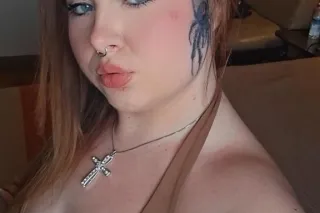 PARTY WITH A PRETTY GIRL🧊💦💋 LO... - Image 3