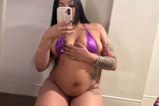 new in town !! pretty little f... - Image 3