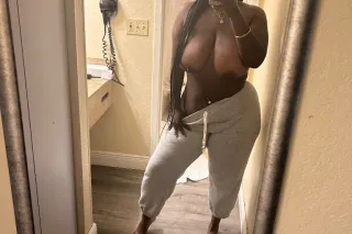 IM BACK. All The Way From Broward. LadyWet😻💦 she pretty fat warm and shaved - Image 6