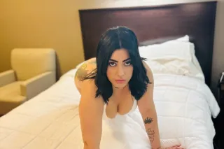 latina sexy - 25 - Image 1