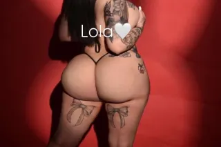 thick Latina mami in Burbank 🍭... - Image 1