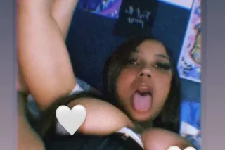 MRS. WETTYYYY - 28 - Image 2