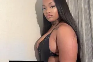 ✨🍭Ebony Treat In Town for a Li... - Image 1