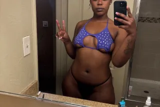 Hey Handsome Come Have Fun 💦Av... - Image 1