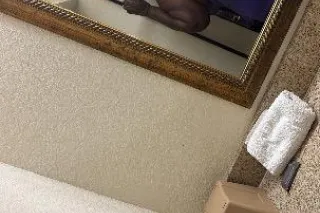 💦🩷GORGEOUS BROWNSKIN BADDIE👅 -... - Image 1