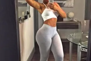 Lauren Read Before Calling 150... - Image 4