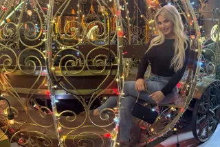 Petite Busty Blonde - Travel Everywhere - 50% off - Image 9