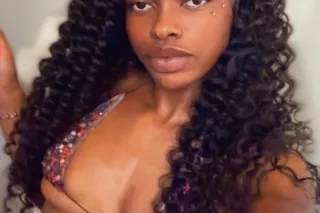 Come 2 Disneyland 😘 - Image 5