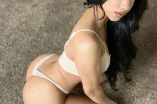 Italian and Native Model All R... - Image 3