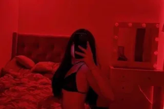 Sexy and fiery Latina. Come sp... - Image 2