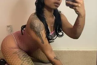 No holiday plans feeling lonel... - Image 1