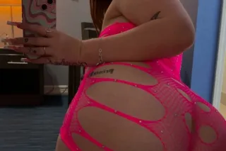 ✨NEW GIRL IN TOWN✨💞💋 READY TO ... - Image 2